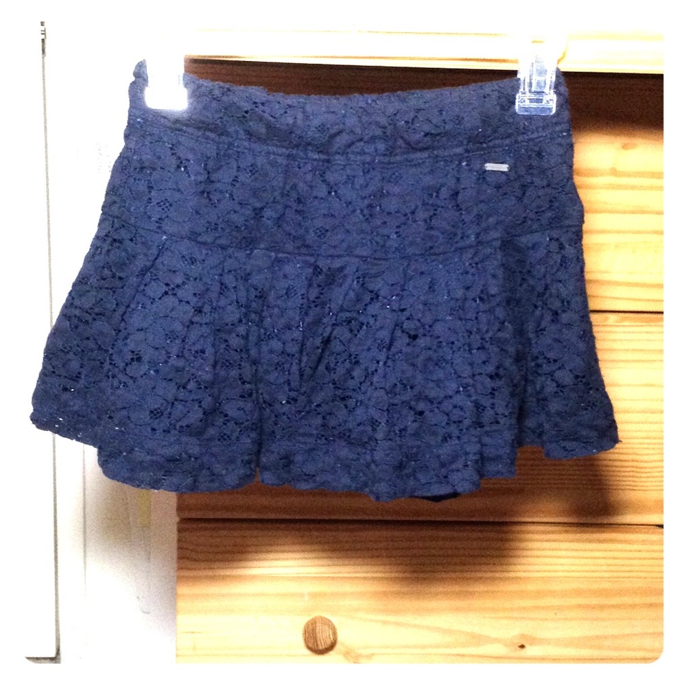 cute abercrombie textured skirt