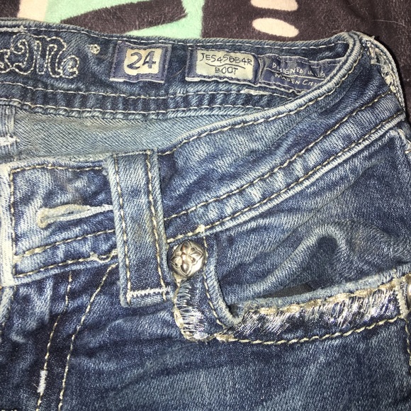 Size 24 Miss Me Jeans - Picture 3 of 4