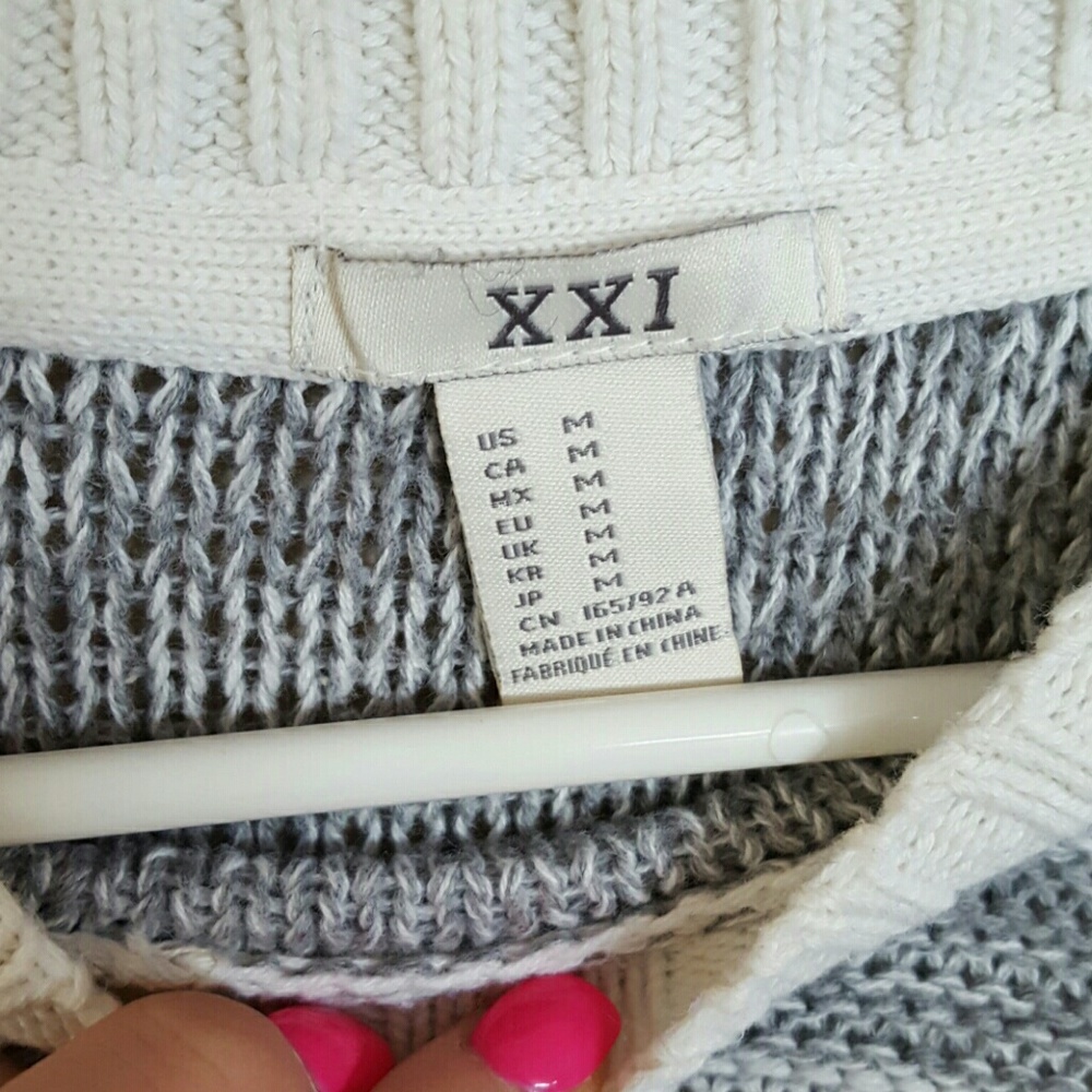 Oversized sweater - Picture 2 of 2