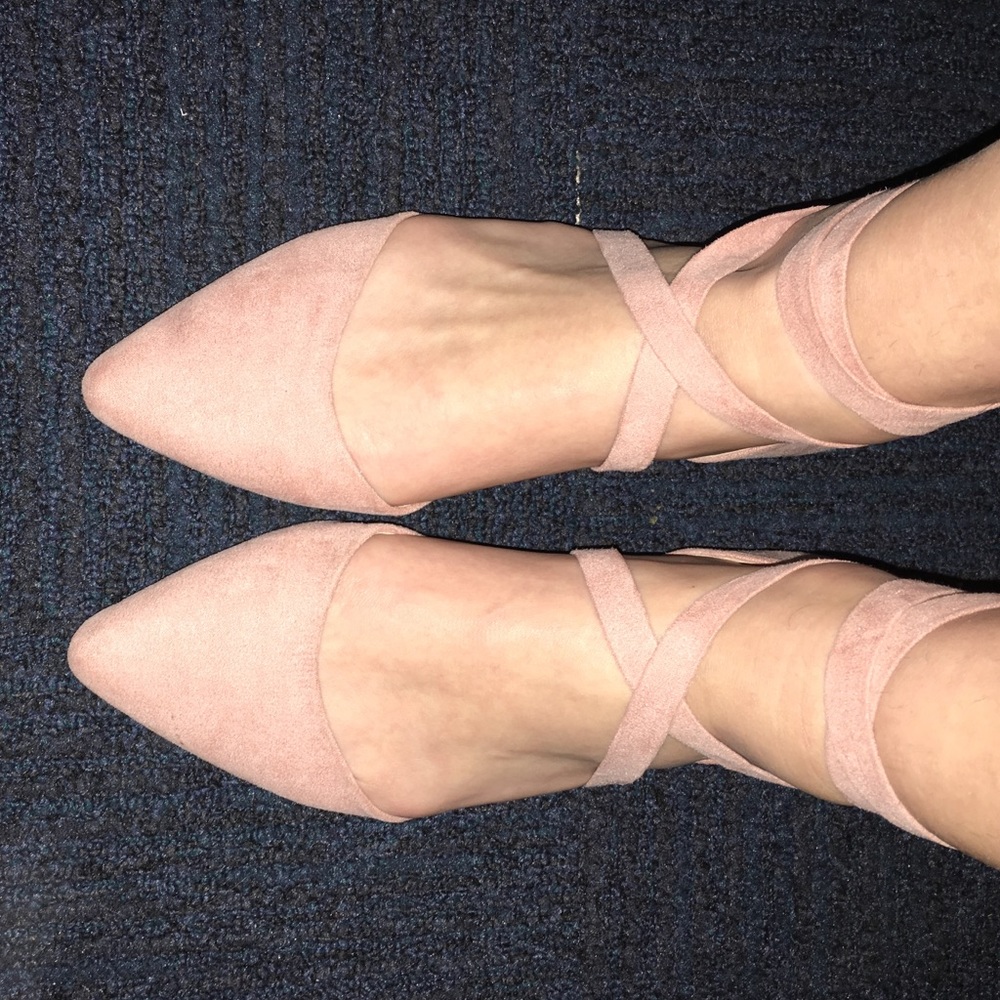 Baby pink ballet flats 💕