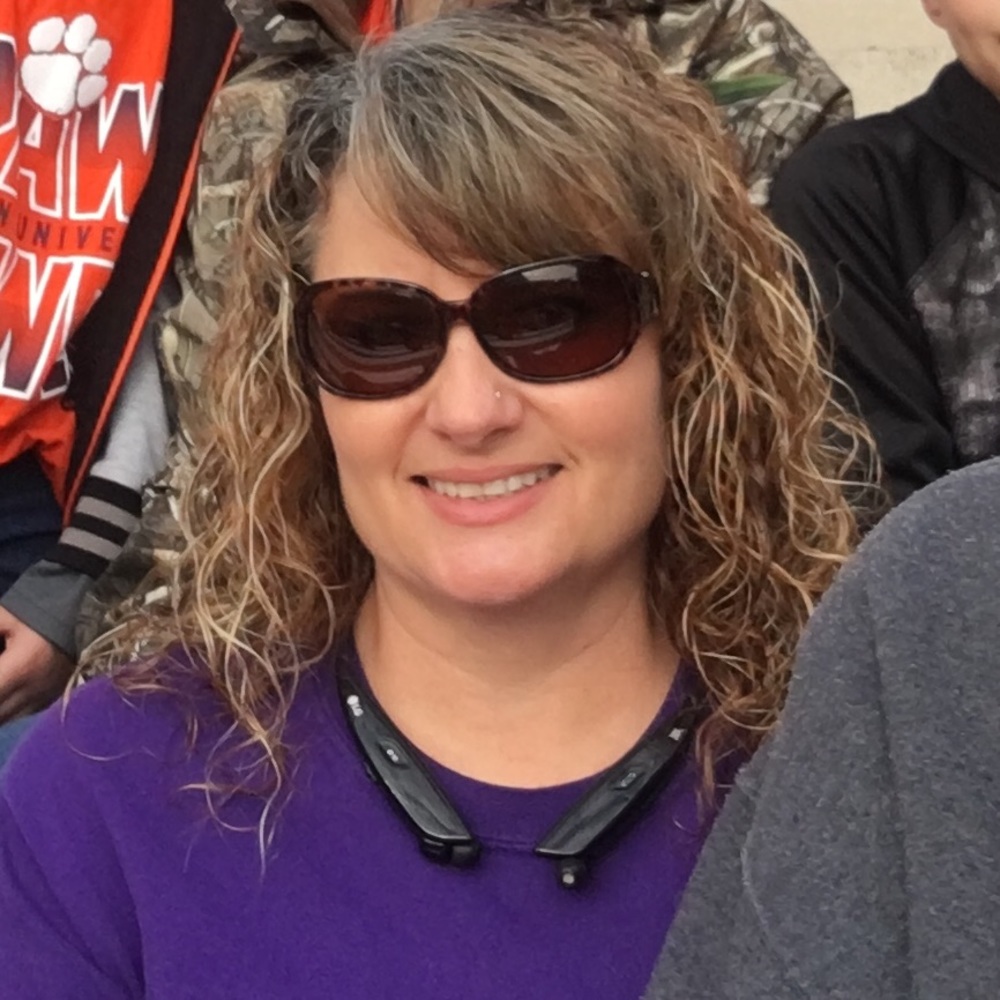 Meet your Posher, Cynthia