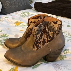 Southwestern Bootie!