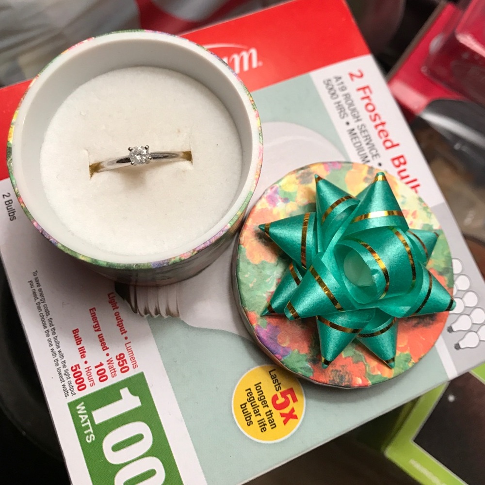 Flawless Diamond ring 1/3 ct set in white gold