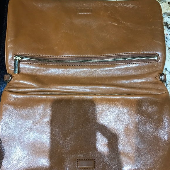 SOLD Tory Burch clutch - Picture 4 of 4