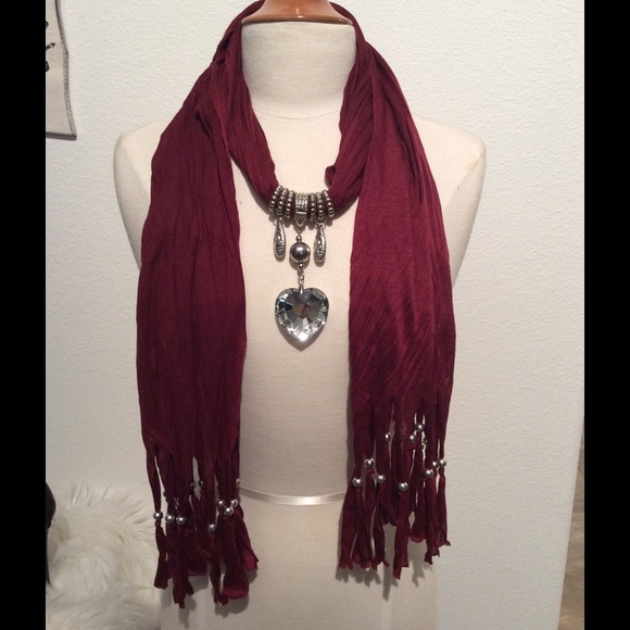 Heart Pendant Jewelry Scarf - Picture 1 of 2