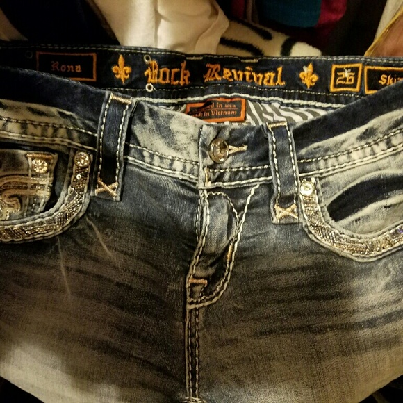 Jeans - Picture 3 of 4