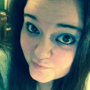 Meet your Posher, Gloria