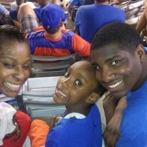 Meet your Posher, Cynthia