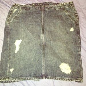 Destructed Jean skirt