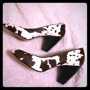 Urban Outfitters pony hair cow print pumps size 9