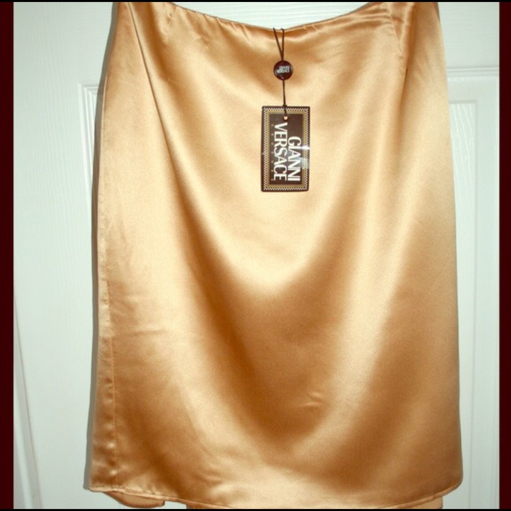Versace gold silk flirty skirt.