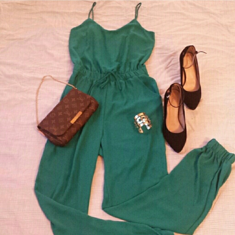 Green jumsuit
