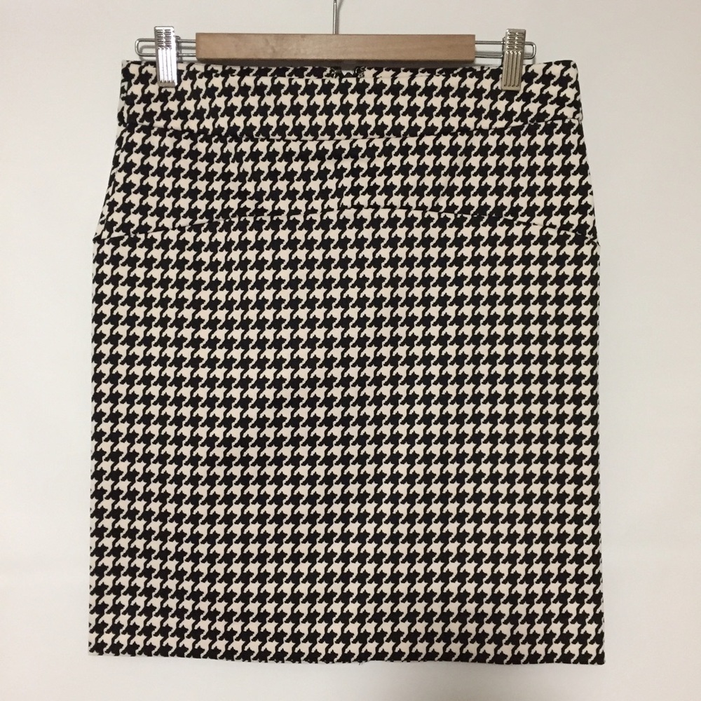 Michael Kors classy skirt!