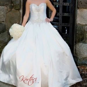 Wedding gown #wedding
