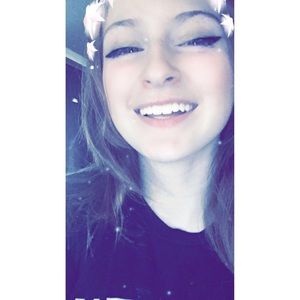 Meet your Posher, Abby