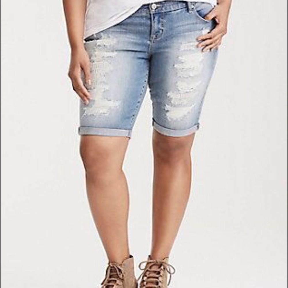 Torrid boyfriend torn jean shorts