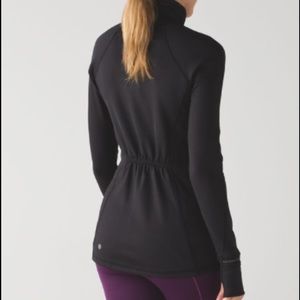 Lululemon First Mile 1/2 Zip. BNWT Size4