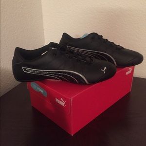 Black & Silver Comfort Soft Foam Sneakers