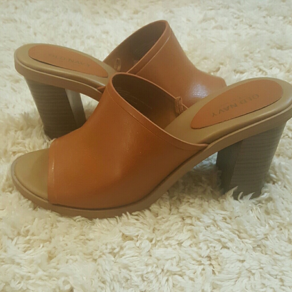 Old Navy mules