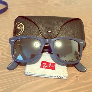 RAY-BAN wayfarer sunglasses trendy mirror lenses