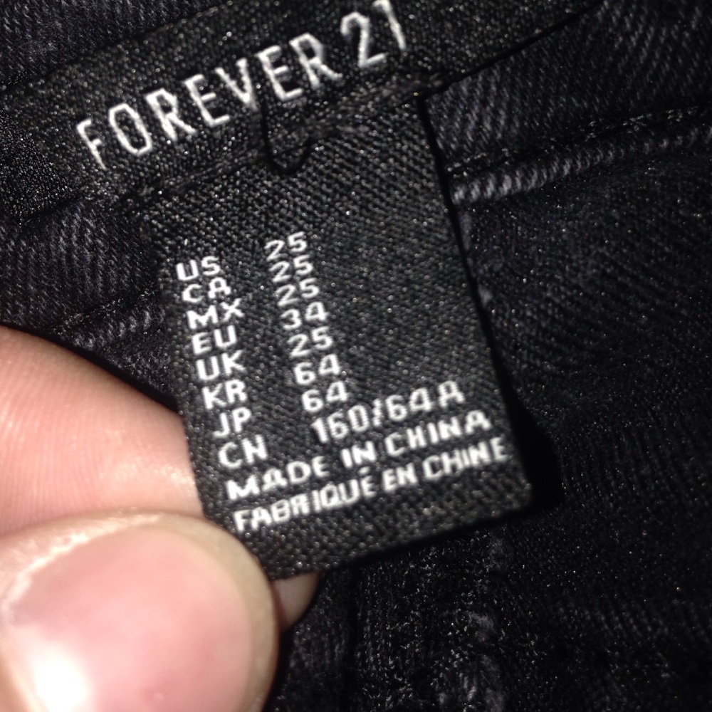 Black skinny pants from forever 21