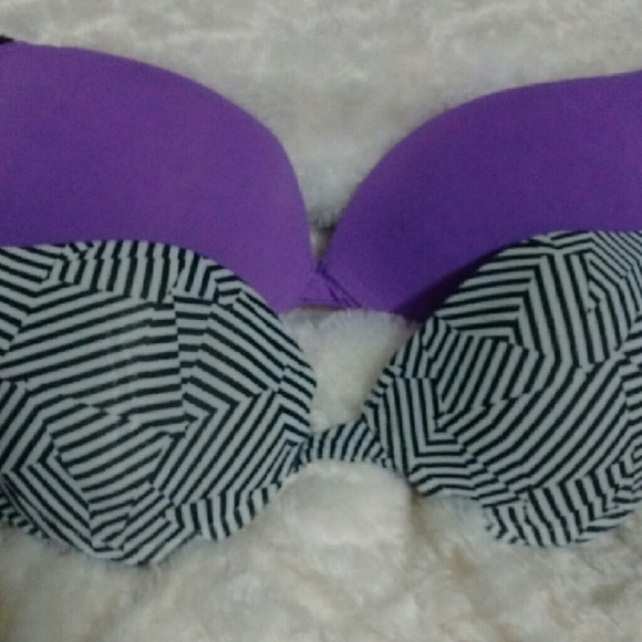 SOLD - Picture 3 of 4