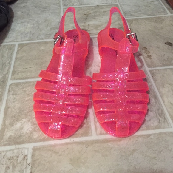 jelly shoes for swimming