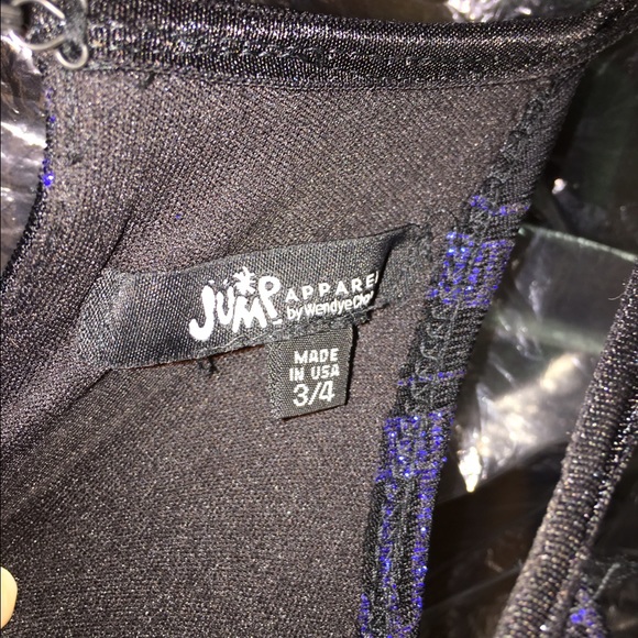 Jump apparel by Wendye Chaitin - Picture 3 of 4