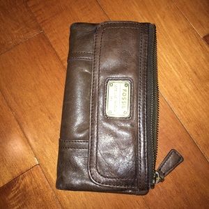 fossil wallet