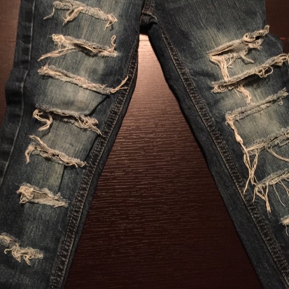Distressed jeans. - Picture 2 of 2
