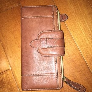 fossil wallet