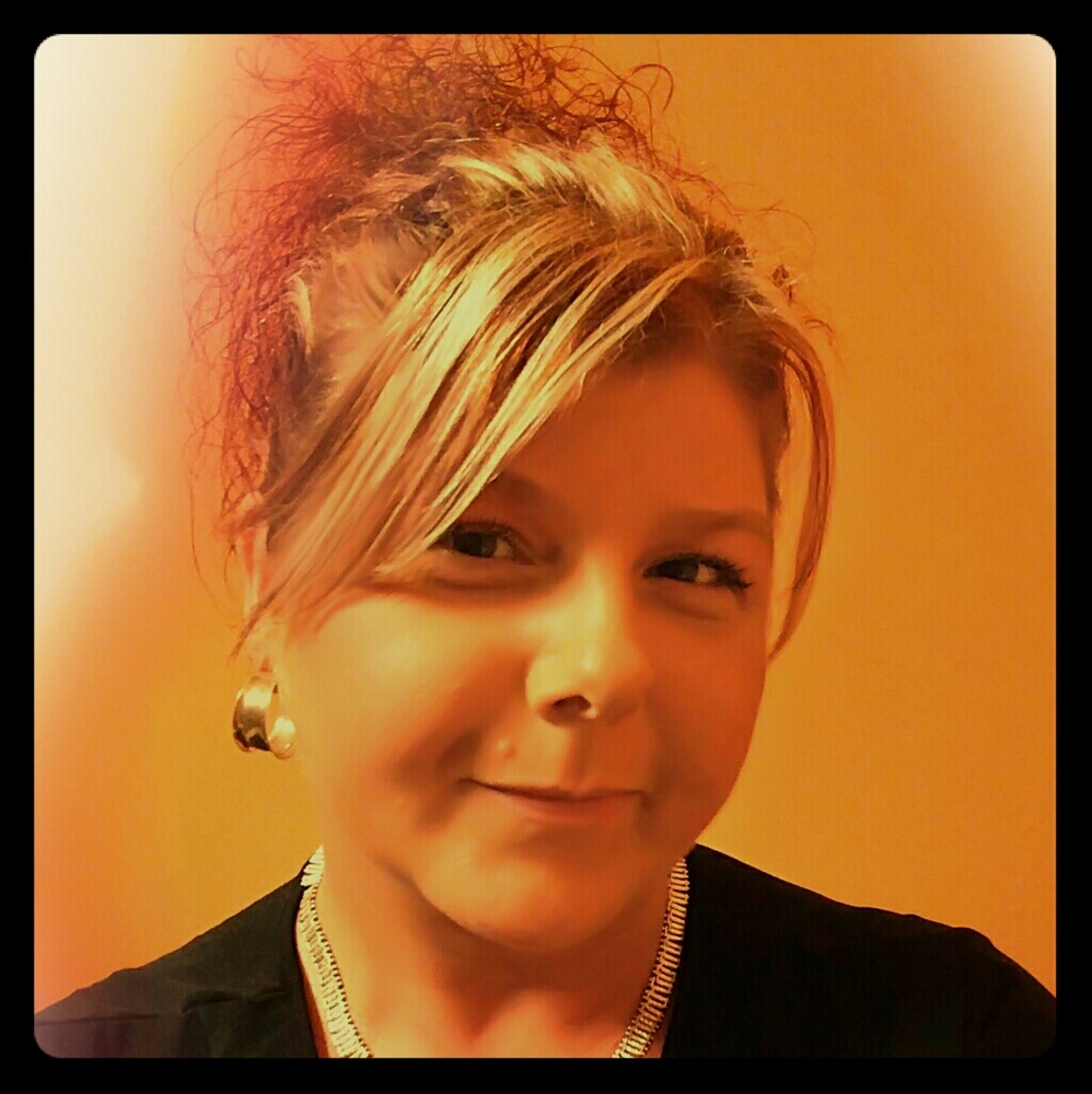 Meet your Posher, April