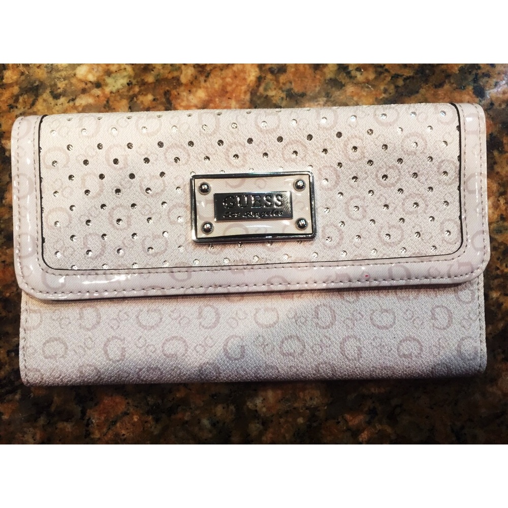 Guess wallet