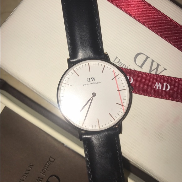 Daniel Wellington Leather watch with rose gold