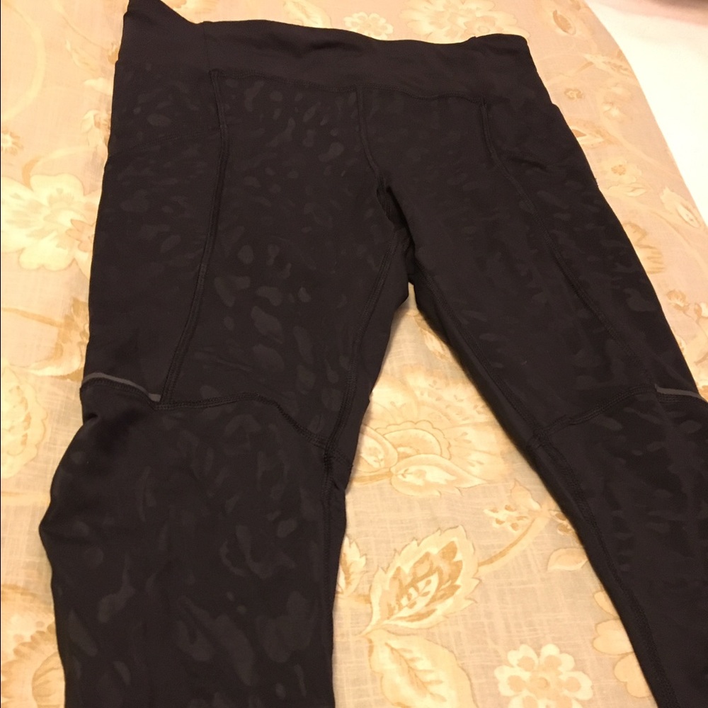 Size 6, lululemon Capri