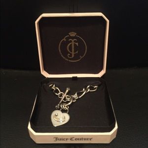 Juicy Couture heart link necklace.