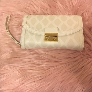 Vera Bradley ultimate leather wristlet