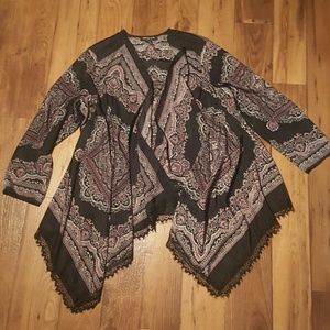 Boho Kimono with laced hems