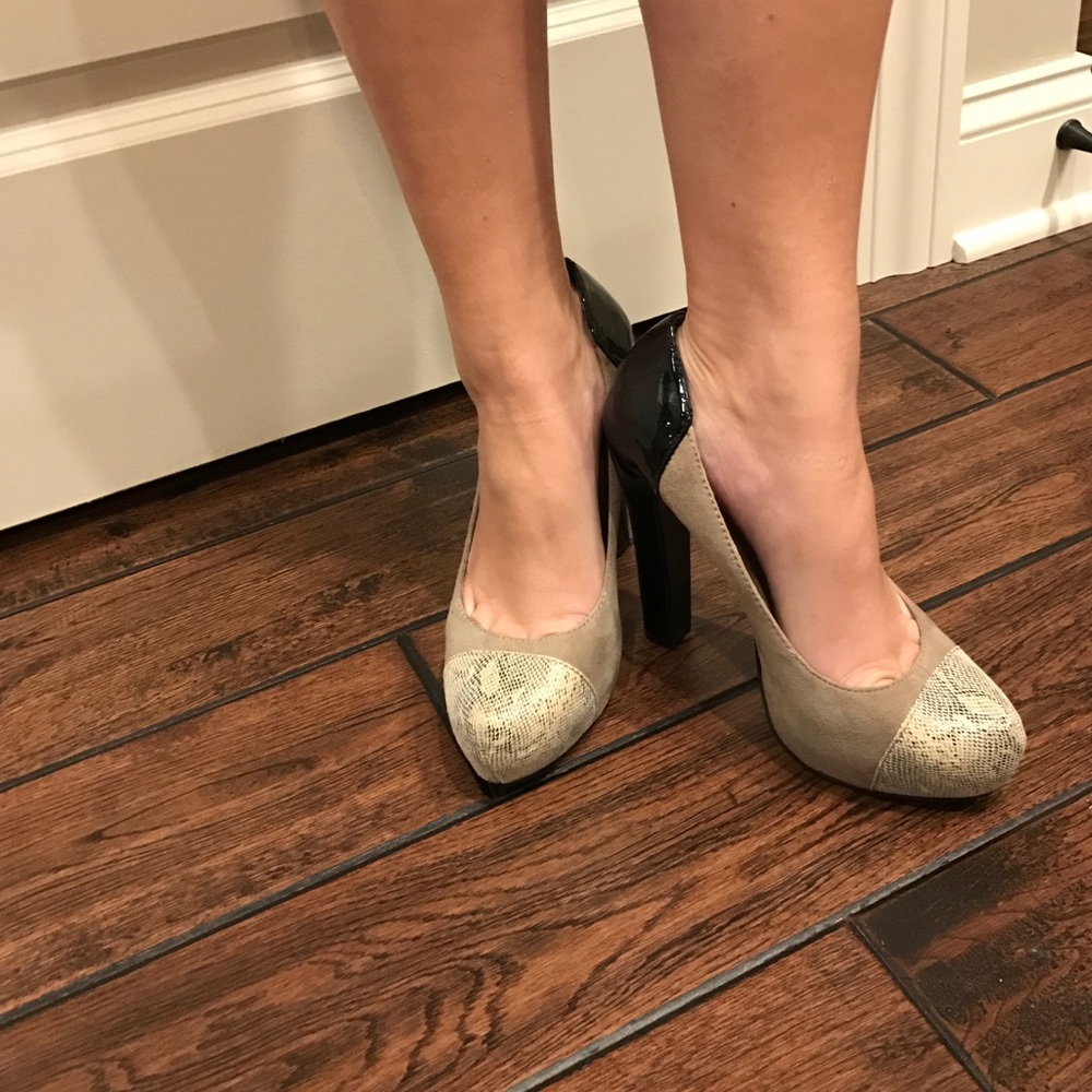 BCBG Paris high heel