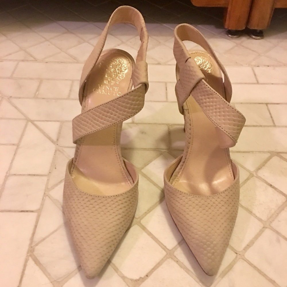 Vince Camuto nude sling back heels sz 8
