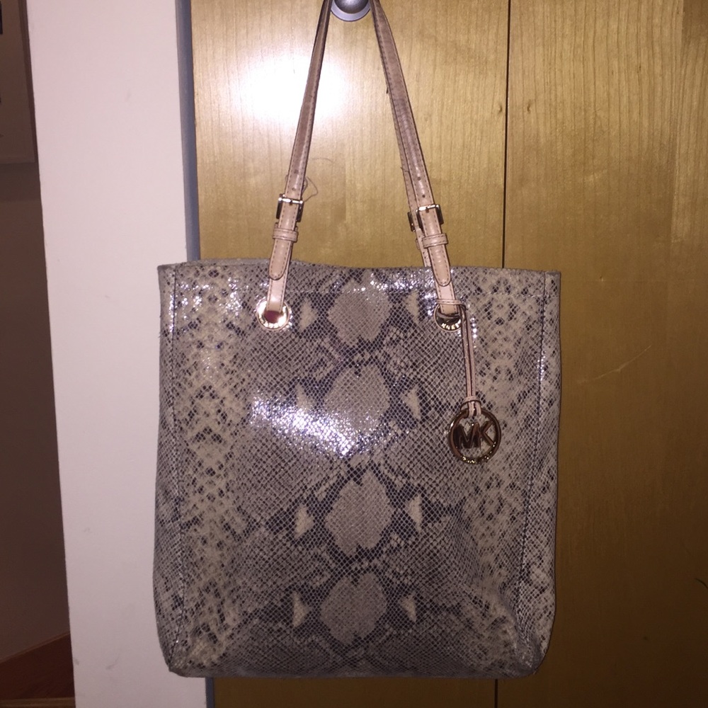 💥MICHAEL KORS SNAKE PURSE💥