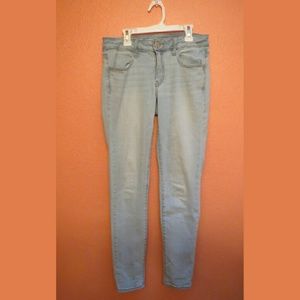 American Eagle Light Wash Jeggings