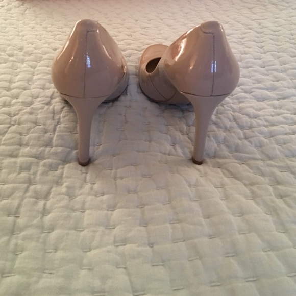 Nine West Nude Patent Leather pumps - Picture 3 of 4