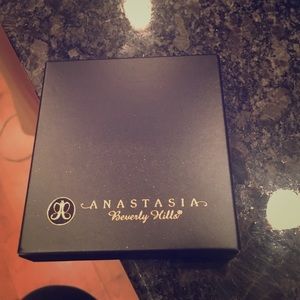 Anastasia four shadow empty palette