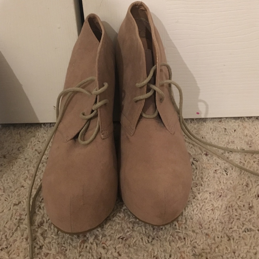 Nude lace ankle boot wedges