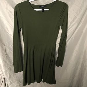 Forest green sz Small forever 21 dress. Worn ONCE.