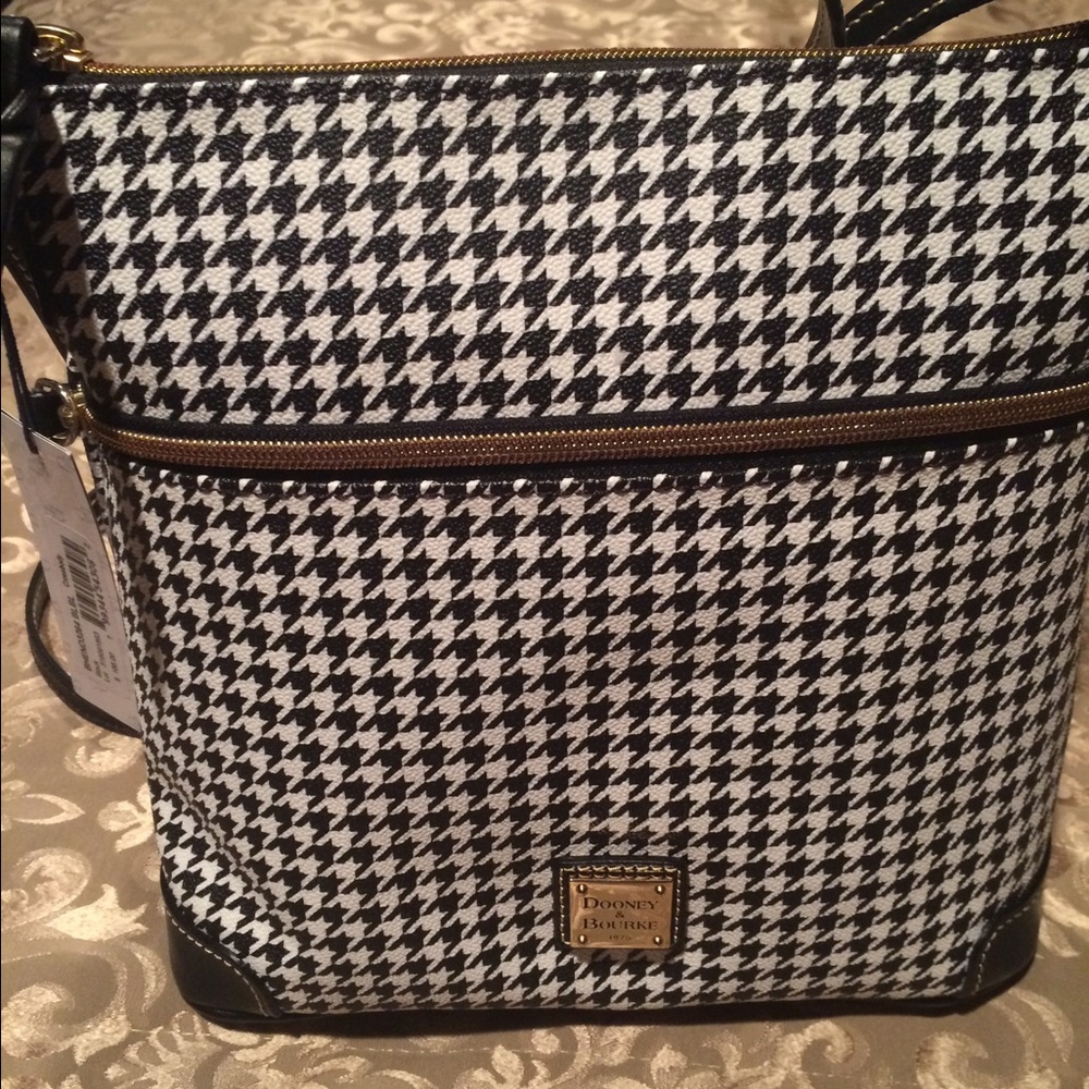 New Crossbody; Black