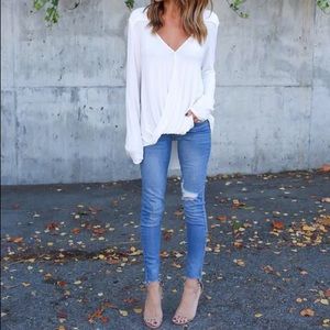 VICI - white basic top.