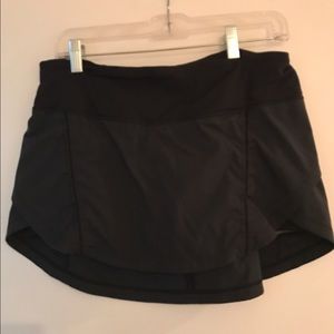 Lululemon Running skirt size 8