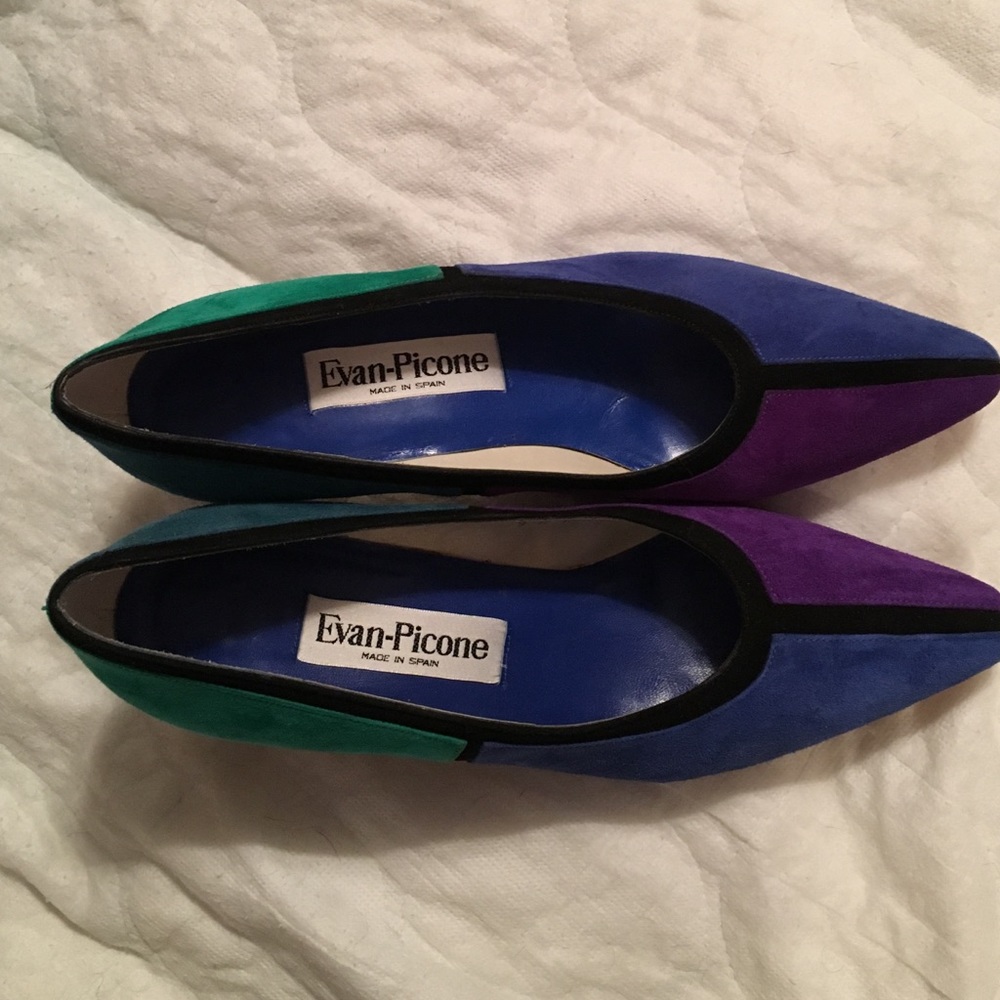 🌟HP 02/01🌟 Evan Picone suede multi-color heels